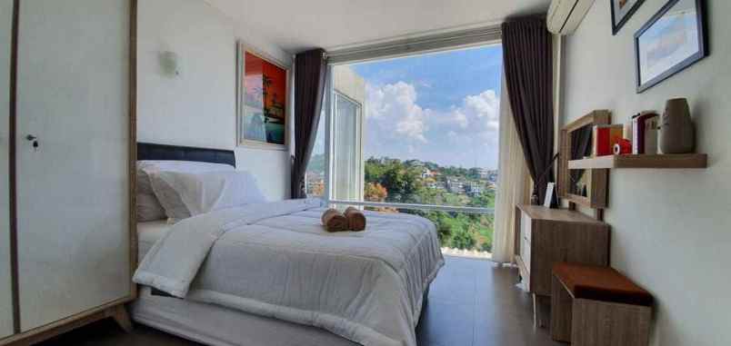 rumah jln pakar timur ciburial