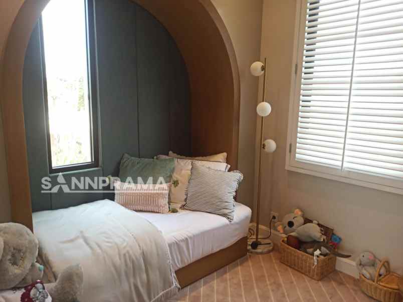 rumah jln raya pondok cabe