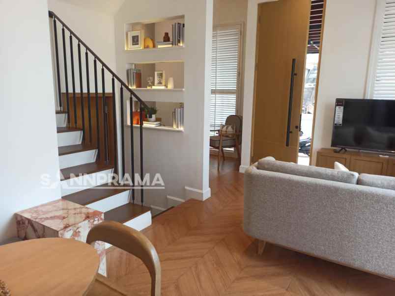 rumah jln raya pondok cabe