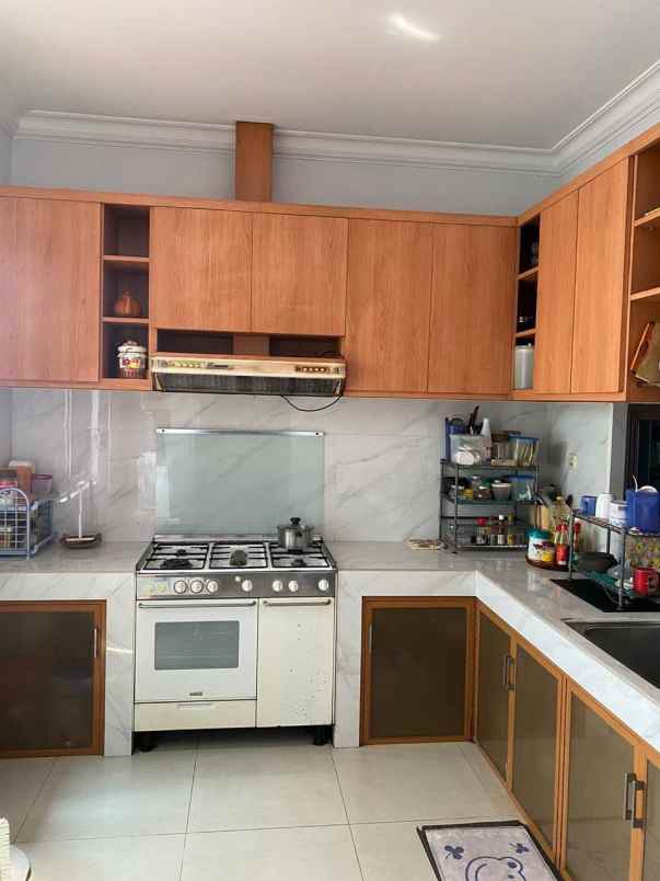 rumah jual di citra gran cibubur