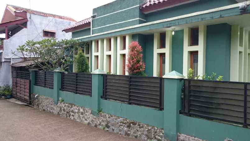 rumah komplek artabahana cihanjuang siap huni hook