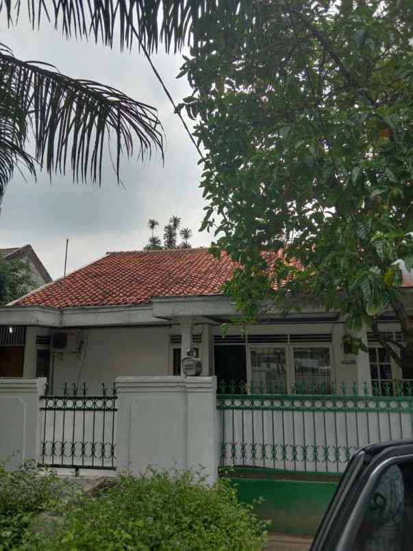 rumah komplek mpr