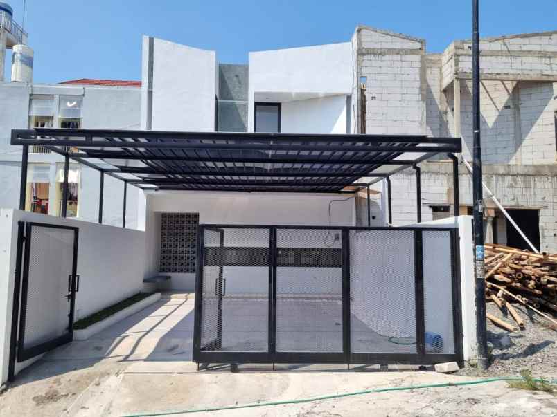 rumah kost eksklusif dekat uii potensi sewa tinggi