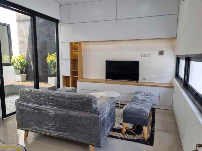 rumah kost eksklusif dekat uii potensi sewa tinggi