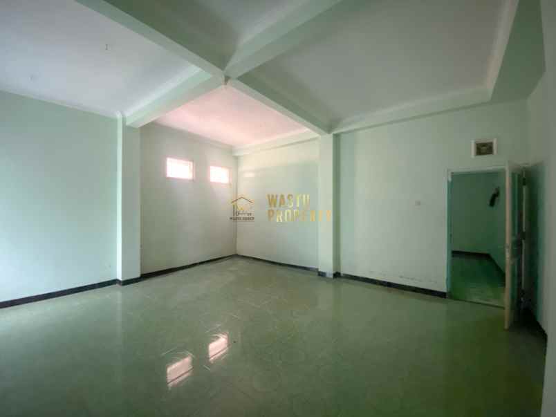 rumah lama secondary tanah luas di berbah shm lengkap