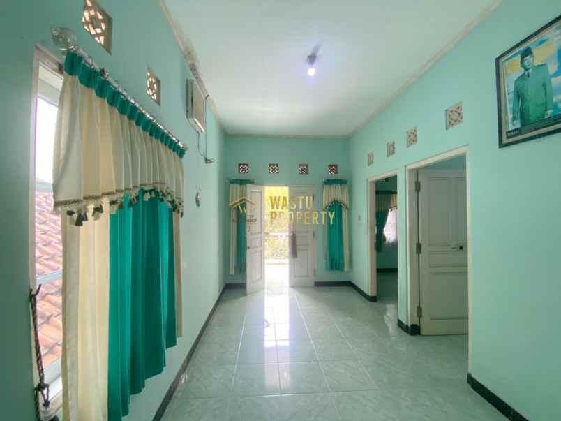 rumah lama secondary tanah luas di berbah shm lengkap