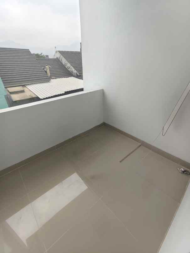 rumah lantai 2 cisaranten arcamanik kota bandung