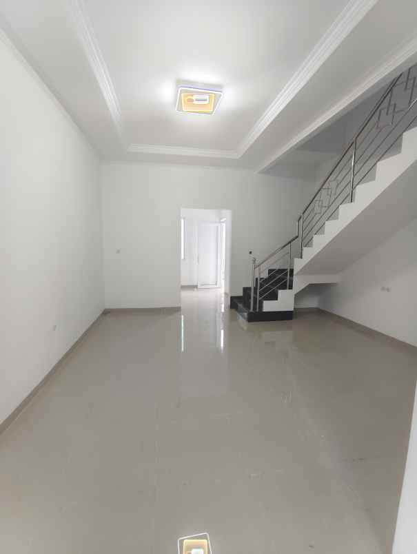 rumah lantai 2 cisaranten arcamanik kota bandung