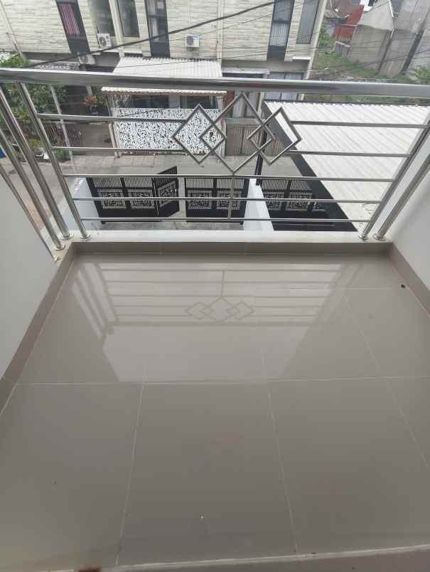 rumah lantai 2 cisaranten arcamanik kota bandung