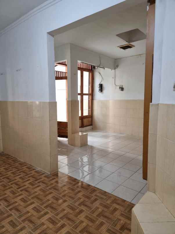 rumah luas harga murah komplek elit telkom jatiasih