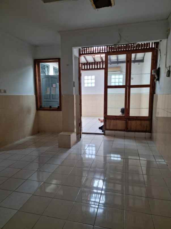 rumah luas harga murah komplek elit telkom jatiasih