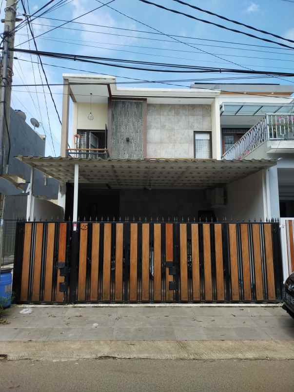 rumah mampang pancoran mas depok