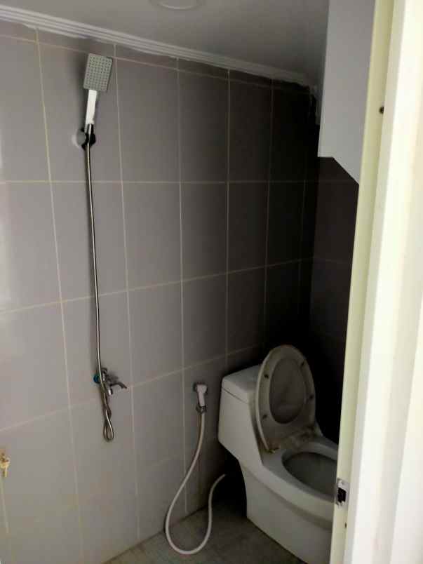 rumah mampang pancoran mas depok