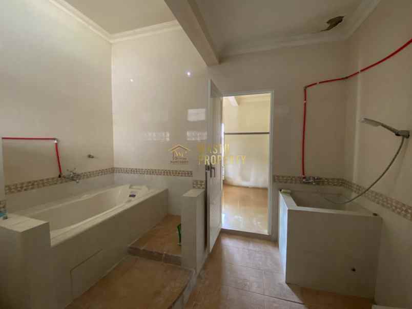 rumah megah mewah dekat ringroad jogja shm siap huni