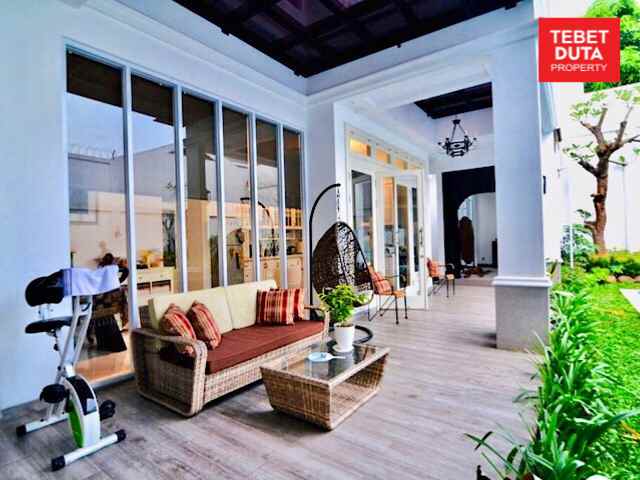 rumah menteng