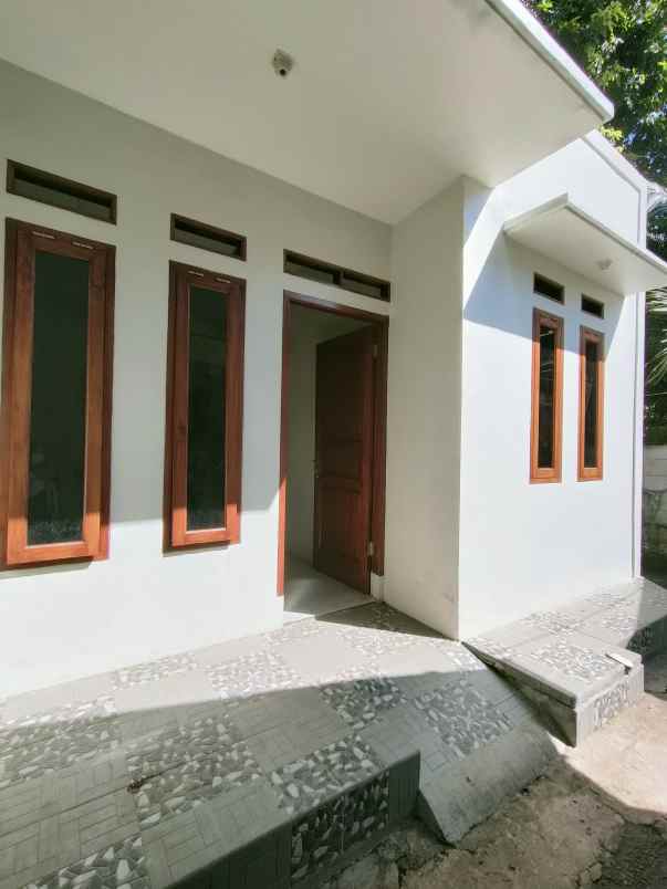 rumah meruyung limo depok