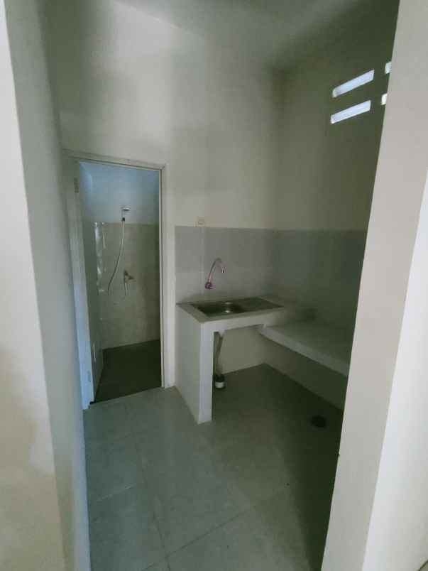 rumah meruyung limo depok