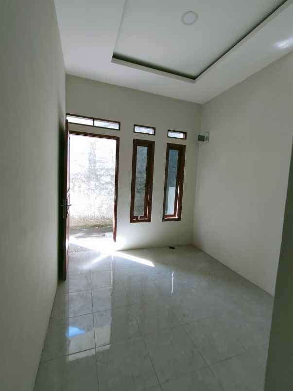 rumah meruyung limo depok