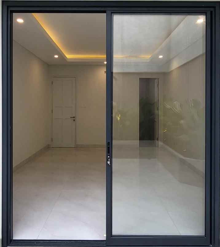 rumah mewah 2 lantai dilegenda wisata cibubur