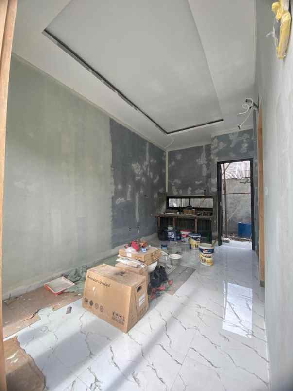 rumah mewah 2 lantai paling murah di ciputat