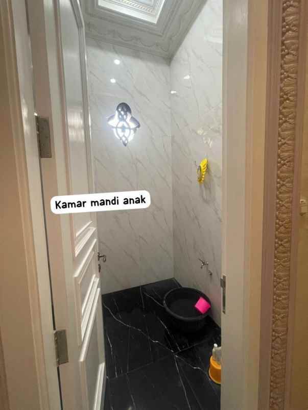 rumah mewah 2 lantai tipe clasic di plered purwakarta