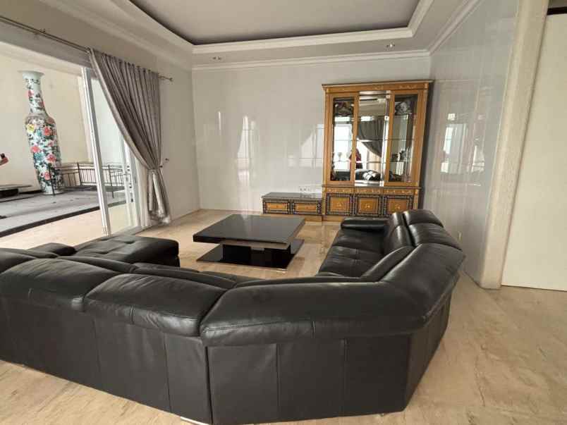 rumah mewah di bukit gading mediterania kelapa gading