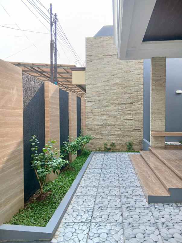 rumah mewah modern design 2 lantai di jakarta selatan