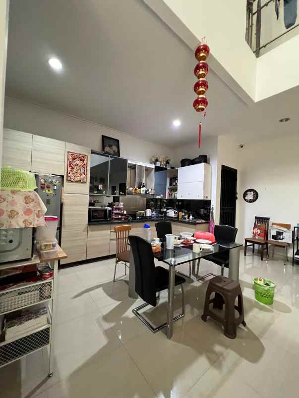 rumah minimalis di san diego pakuwon city nego