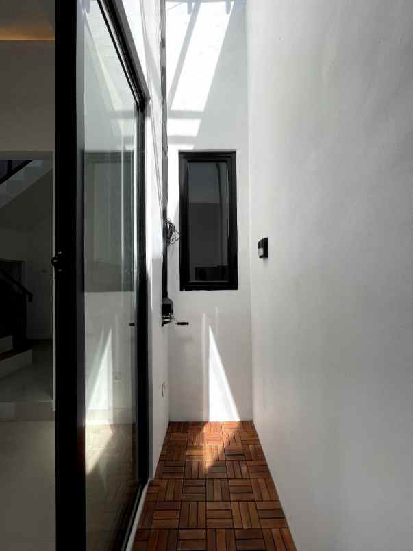rumah modern clasic di tengah kota bogor