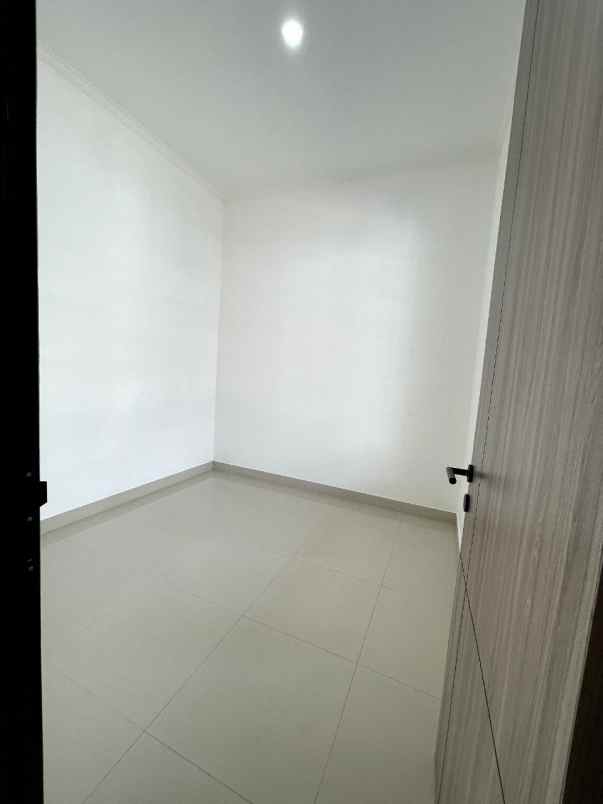 rumah modern clasic di tengah kota bogor