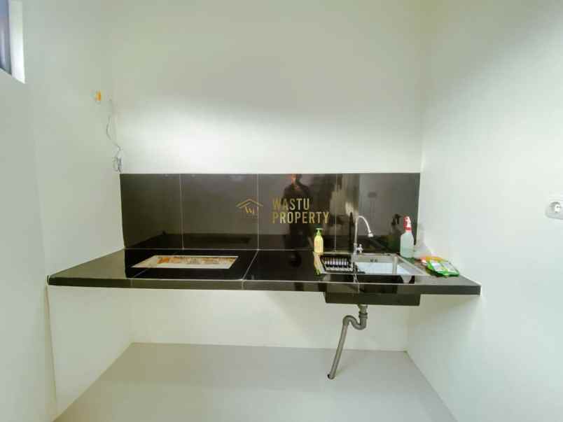 rumah modern tropis siap huni di potorono hanya 1 unit