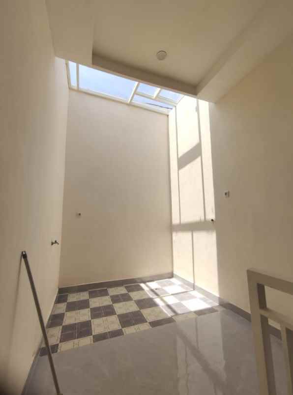 rumah mulyosari utara strategis new minimalis furnish