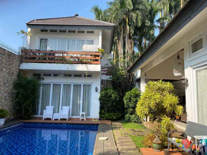 rumah nyaman di dalam perumahan bintaro sektor 9