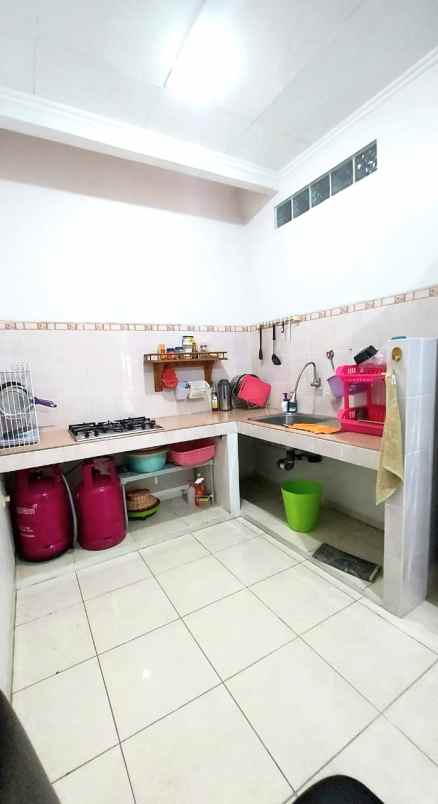 rumah pelepah elok kelapa gading