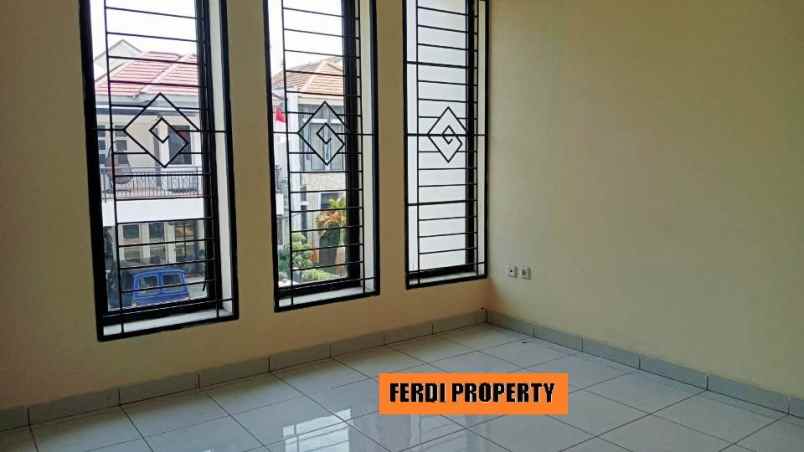 rumah perumahan legenda wisata