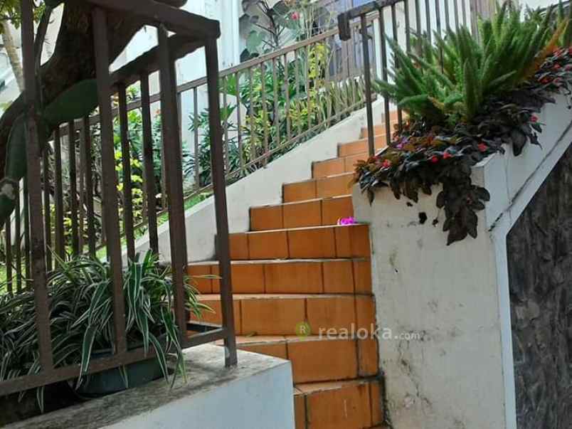 rumah pondok hijau setiabudi