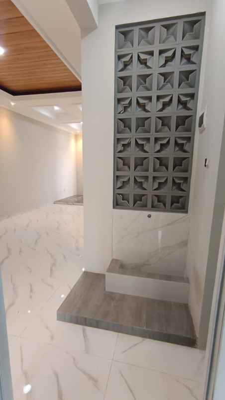 rumah ready d cluster 3 lantai tanah baru elih