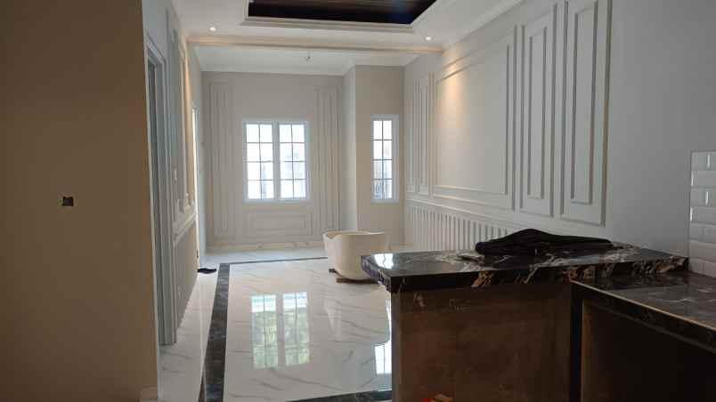 rumah ready d cluster 3 lantai tanah baru elih