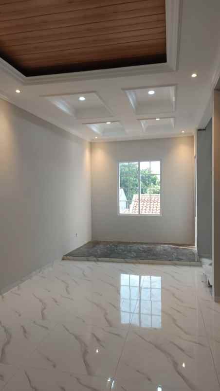 rumah ready d cluster 3 lantai tanah baru elih