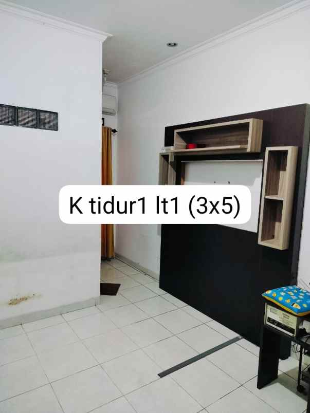 rumah sarijadi 10 menit tol pasteur 2 carpot mobil