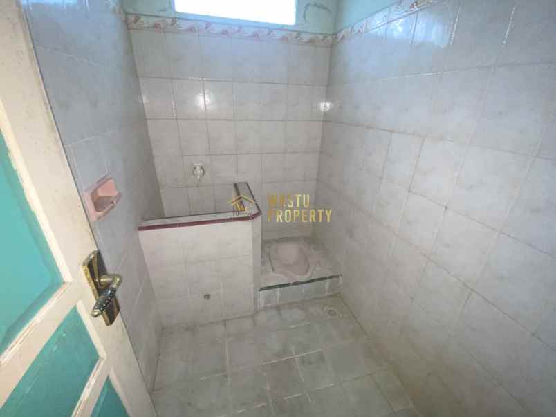 rumah second harga murah tanah luas dekat kompi tni au