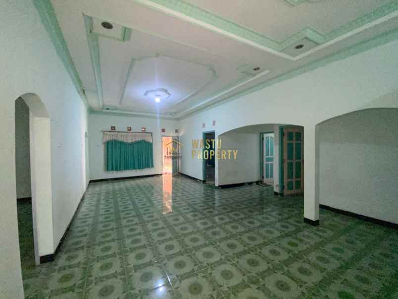 rumah second harga murah tanah luas dekat kompi tni au