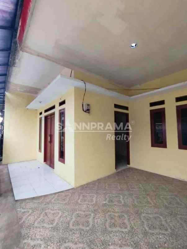 rumah second minimalis di grogol limo depok