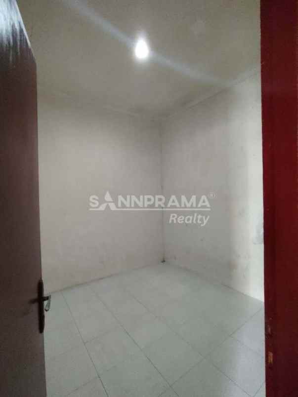 rumah second minimalis di grogol limo depok