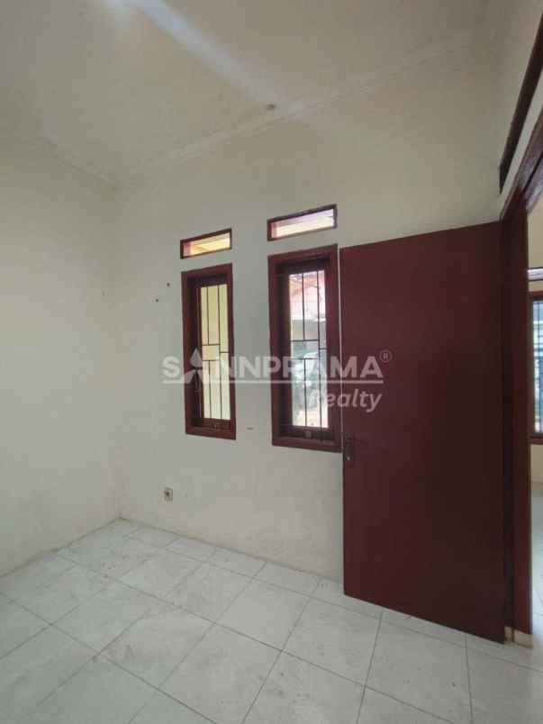 rumah second minimalis di grogol limo depok