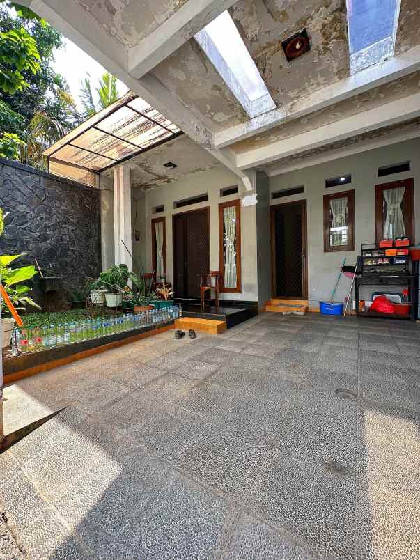 rumah second strategis pondok kelapa jakarta timur