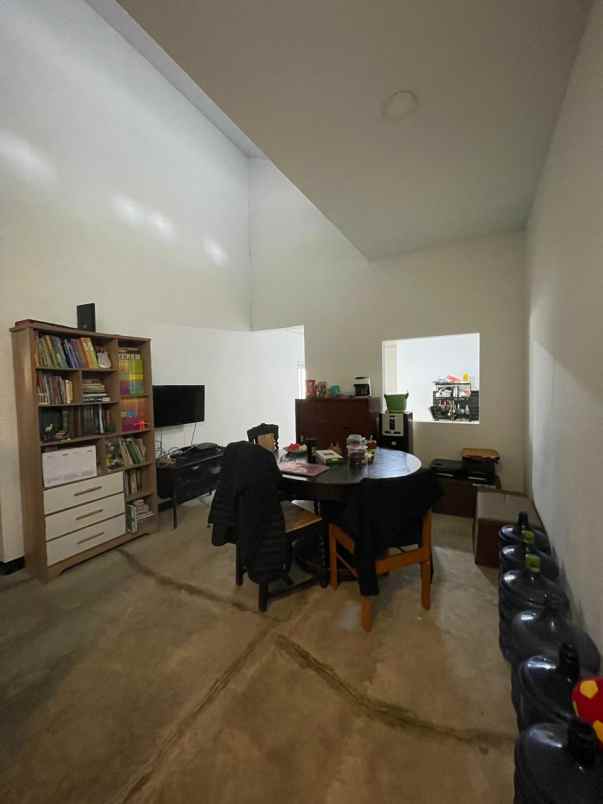 rumah second terawat di margahayu mercury bandung