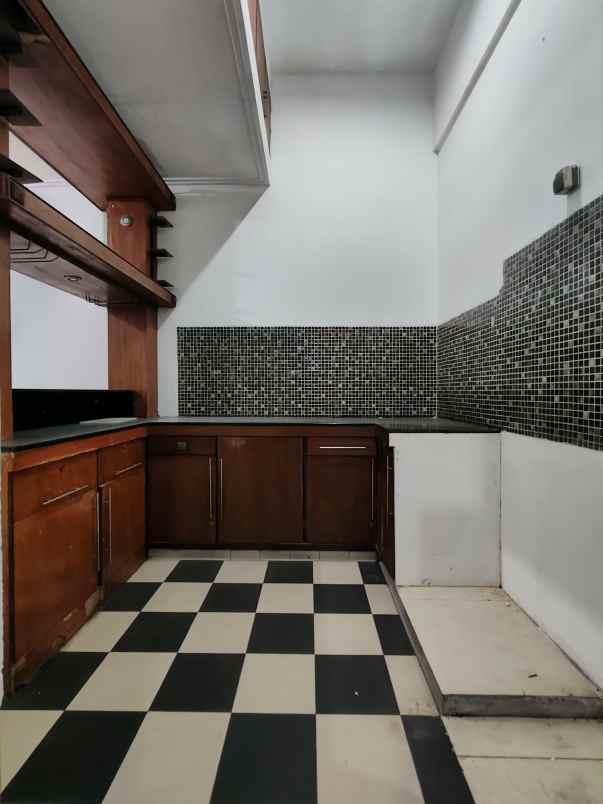 rumah secondary dalam komplek di jatibening bekasi