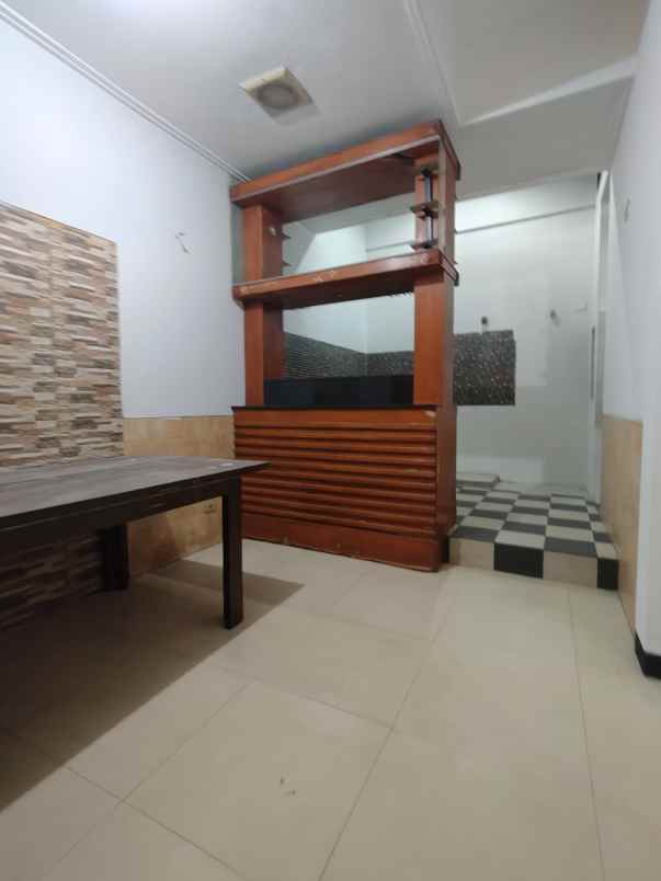 rumah secondary dalam komplek di jatibening bekasi