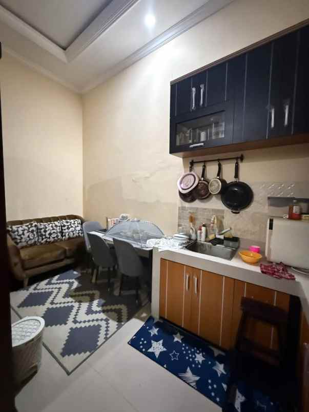 rumah secondary terawat siap huni di bintara bekasi